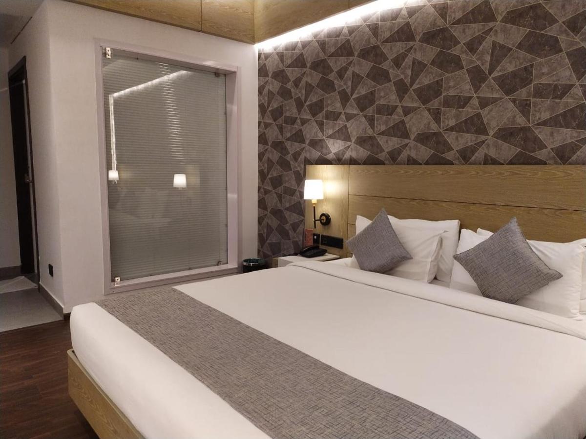 Mothimahal Residency Thrissur Hotel Kültér fotó