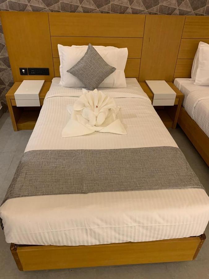 Mothimahal Residency Thrissur Hotel Kültér fotó